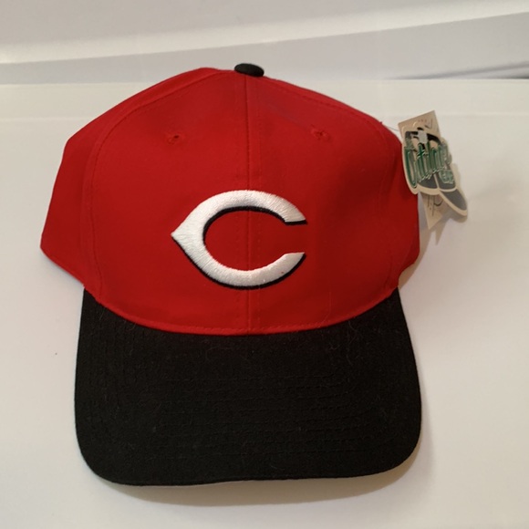 Vintage Cincinnati Reds SnapBack Hat - Picture 2 of 6
